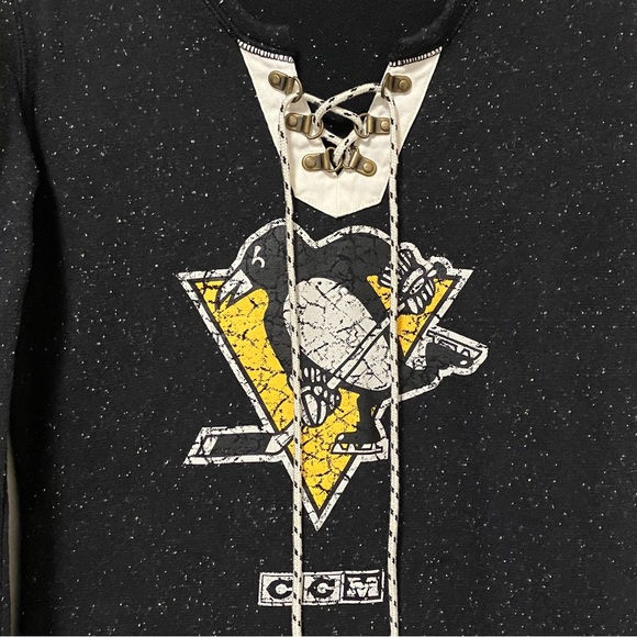 NHL CCM Pittsburgh Penguins Lace Up Logo Sweatshirt - Picture 2 of 5